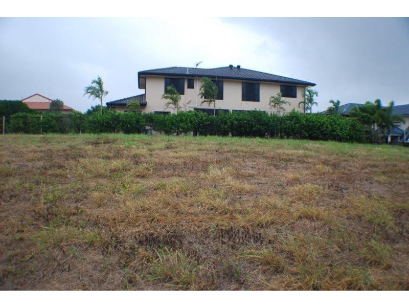 8 Samoa Street, Pacific Heights QLD 4703