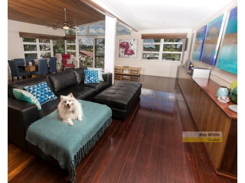 22 Crescent Road, Hamilton QLD 4007