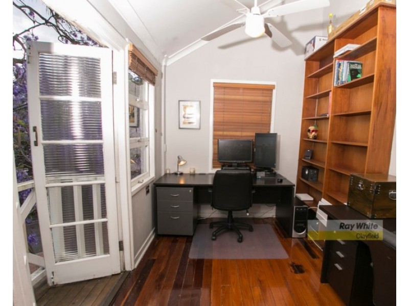 22 Crescent Road, Hamilton QLD 4007