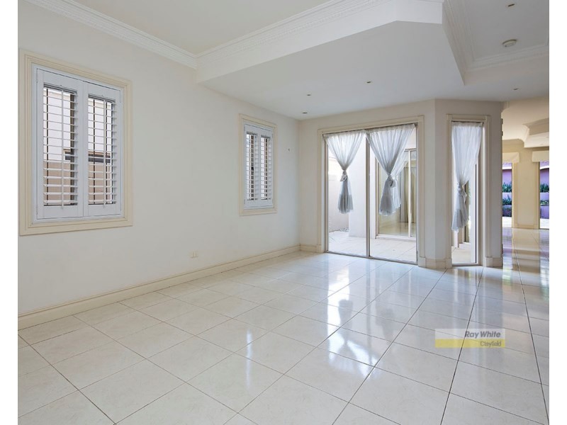 99 Barlow Street, Clayfield QLD 4011