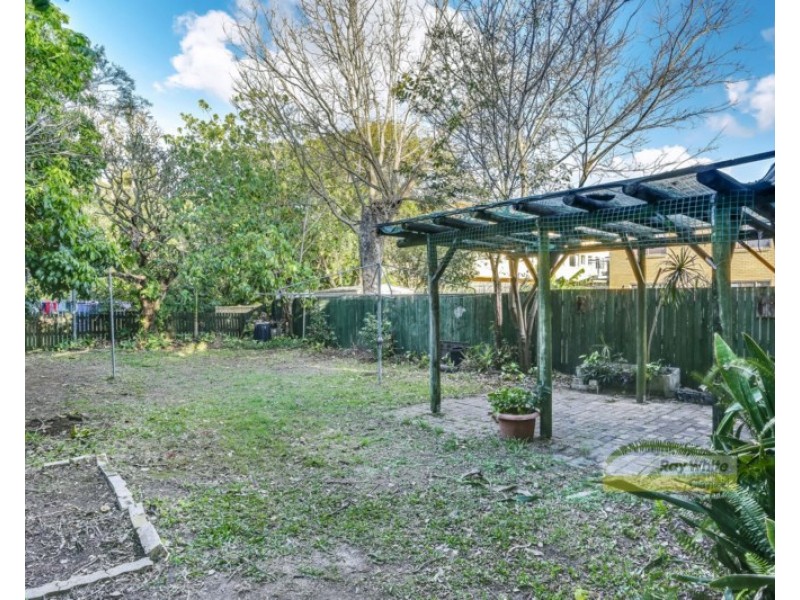 9 Mclennan Street, Albion QLD 4010