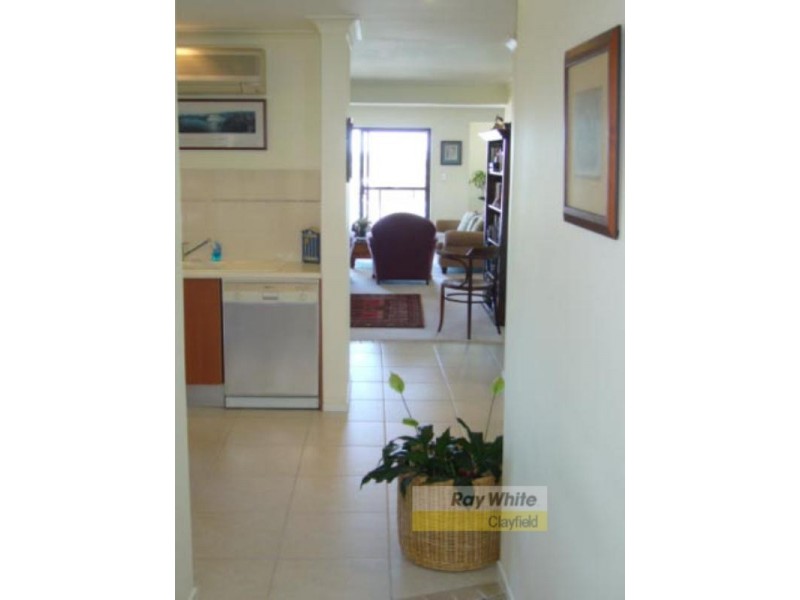 8/24a Crescent Road, Hamilton QLD 4007