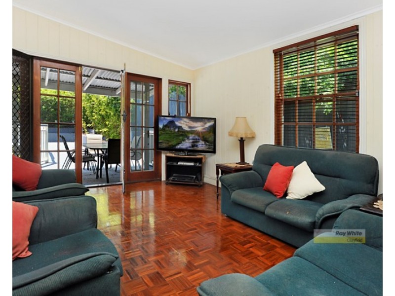 34 Lewis Street, Clayfield QLD 4011