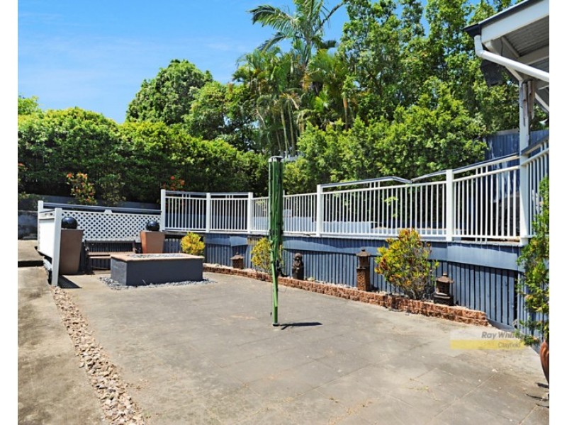 34 Lewis Street, Clayfield QLD 4011