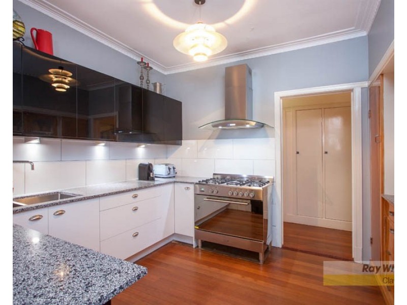 50 Sefton Road, Hendra QLD 4011