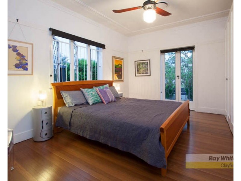 50 Sefton Road, Hendra QLD 4011