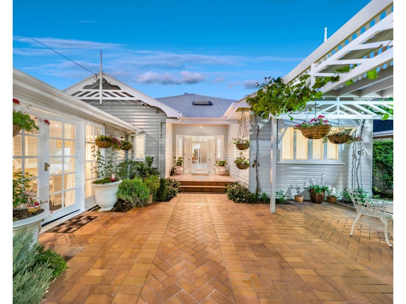 411 Brisbane Corso, Yeronga QLD 4104