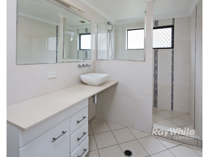 21 Cromwell Street, Wooloowin QLD 4030