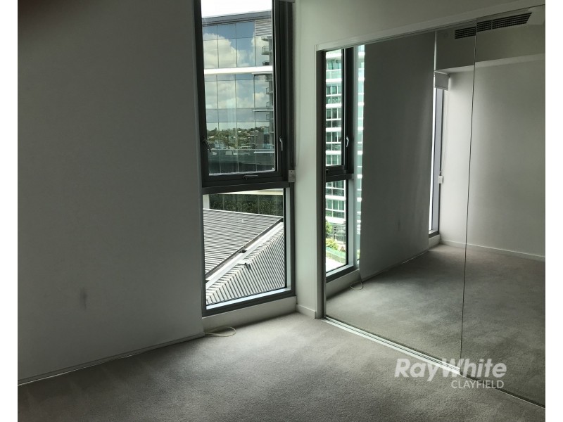 20403/8 Harbour Road, Hamilton QLD 4007