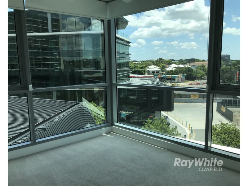 20403/8 Harbour Road, Hamilton QLD 4007