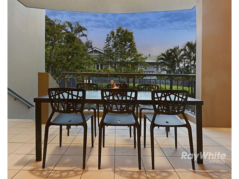 102/21 Miles Street, Clayfield QLD 4011