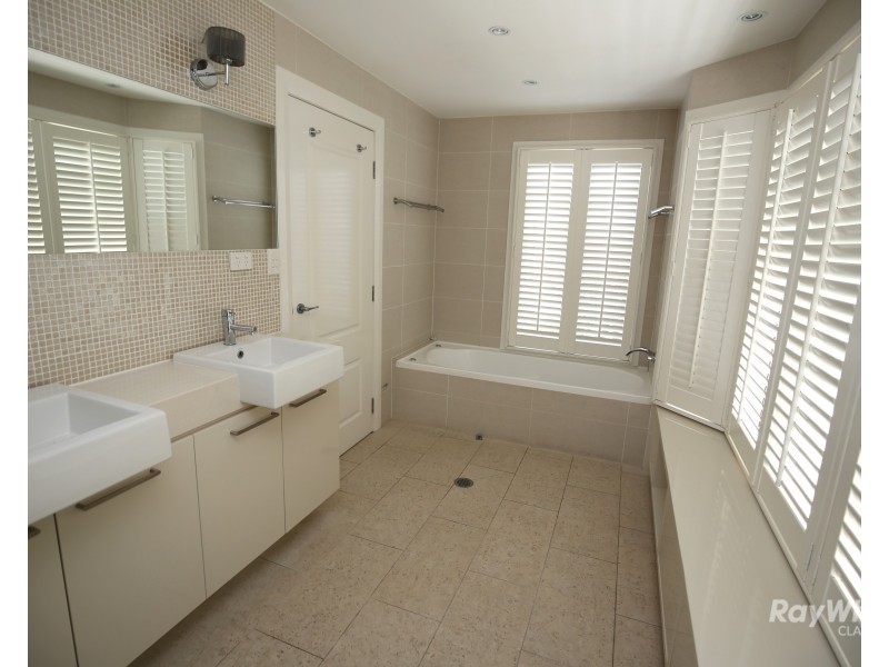 60 Yabba Street, Ascot QLD 4007