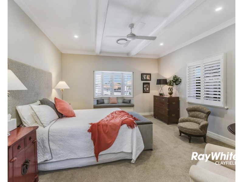 52 Bowley Street, Hendra QLD 4011