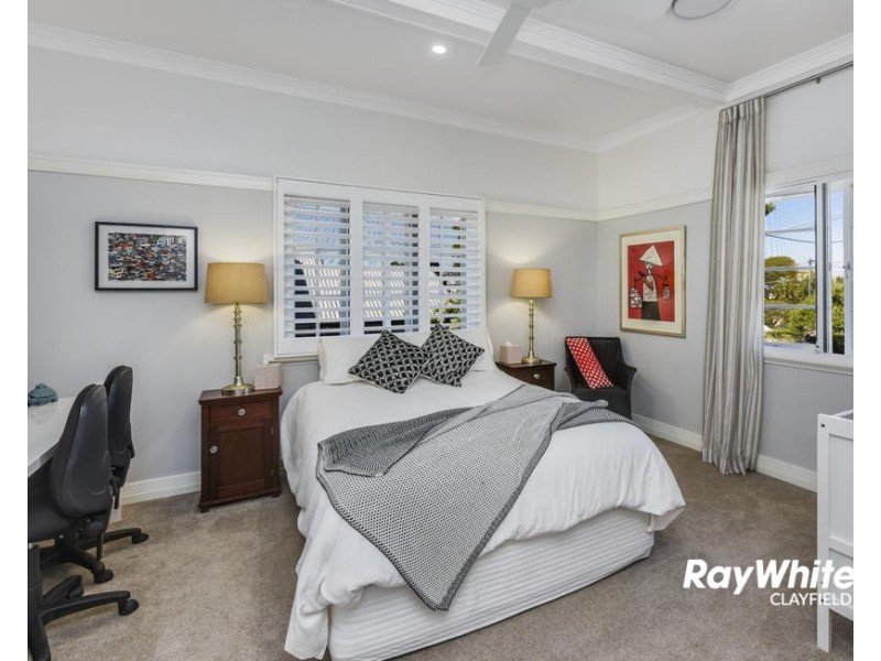 52 Bowley Street, Hendra QLD 4011