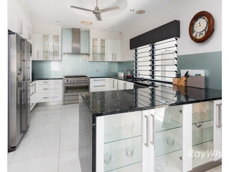 32 Blaikie Street, Hendra QLD 4011