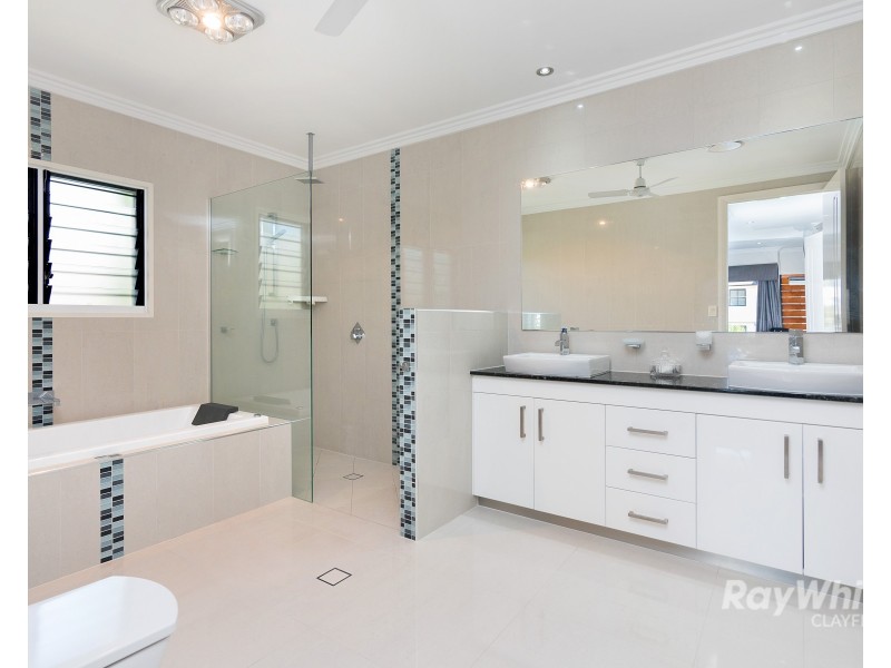 32 Blaikie Street, Hendra QLD 4011