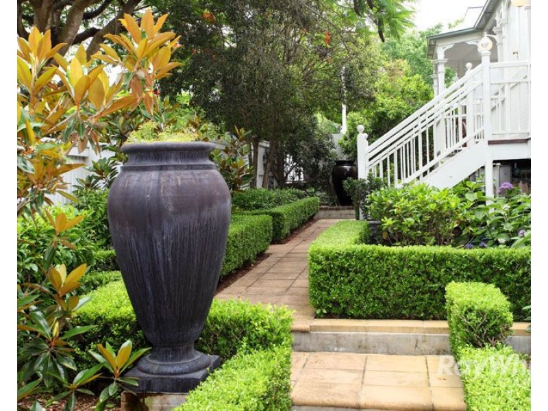 10 Beatrice Terrace, Ascot QLD 4007