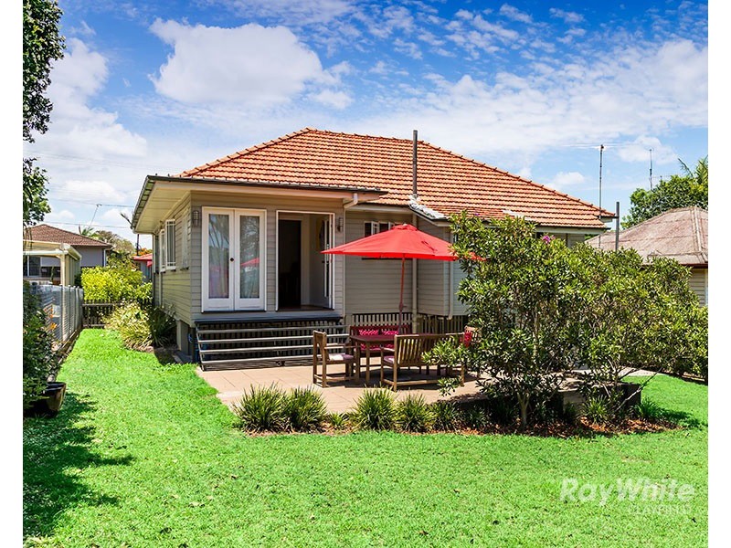 31 Hamilton Road, Wavell Heights QLD 4012