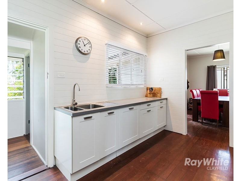 31 Hamilton Road, Wavell Heights QLD 4012