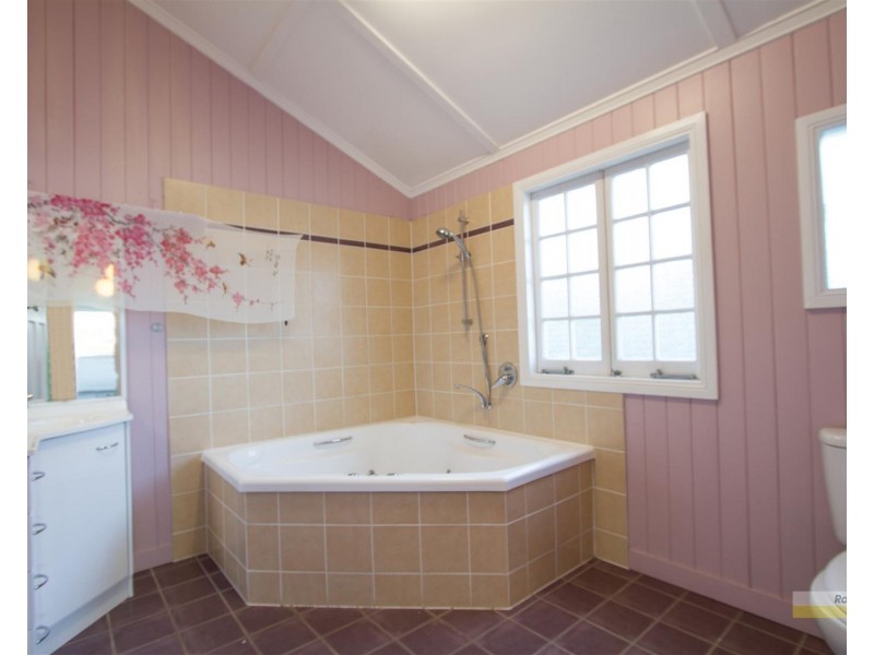 40 Campbell Terrace, Wavell Heights QLD 4012