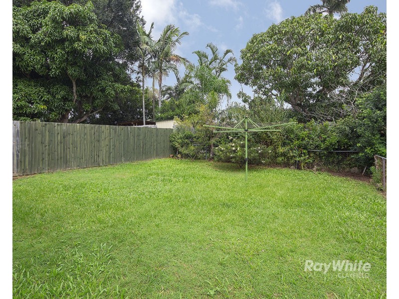 142 Pateena Street, Stafford QLD 4053