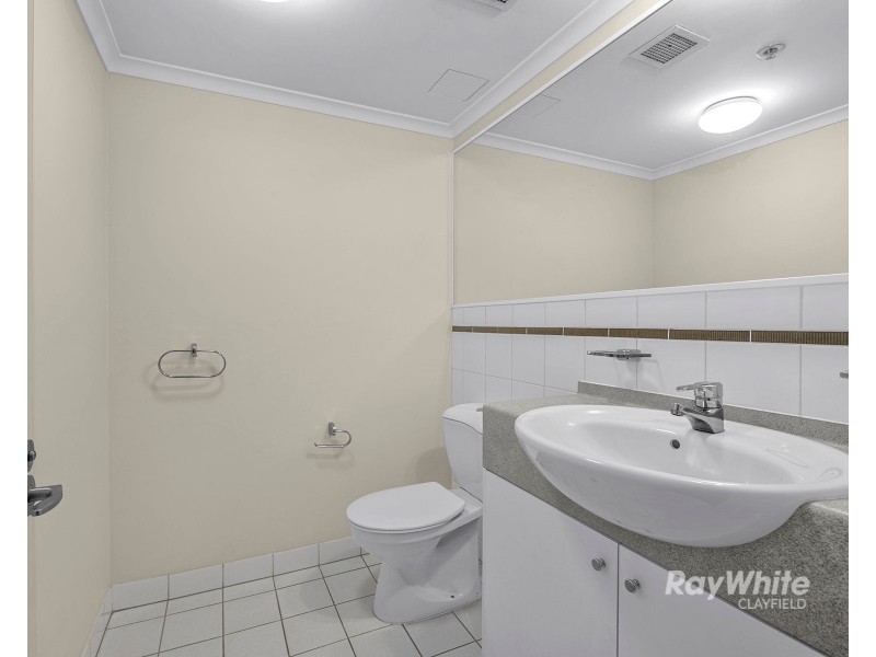 27/23 Harbour Road, Hamilton QLD 4007