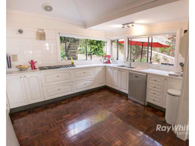 22 Crescent Road, Hamilton QLD 4007