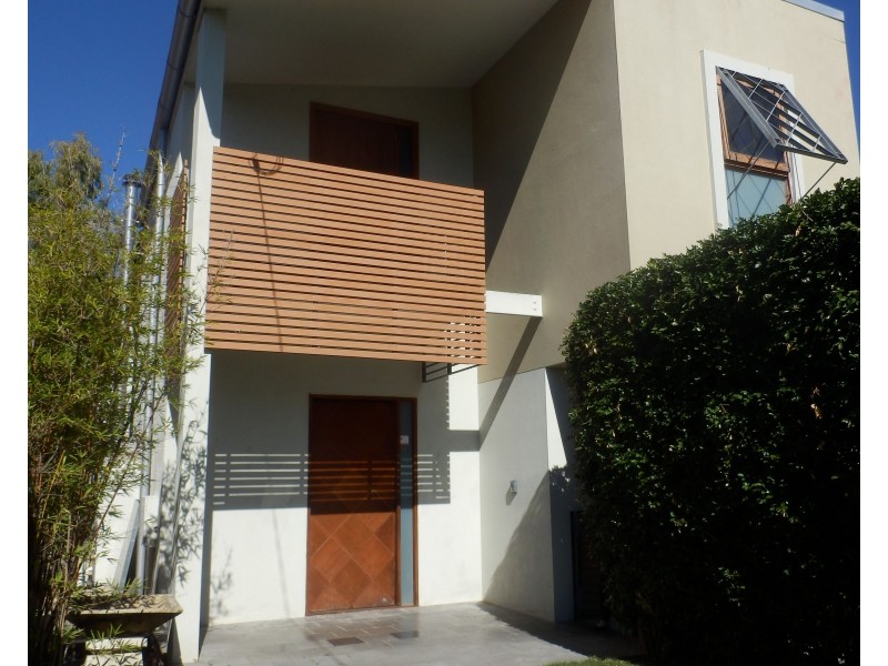 69 Barlow Street, Clayfield QLD 4011