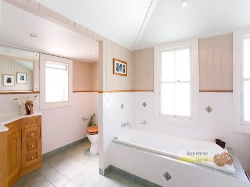 78 Elliott Street, Clayfield QLD 4011