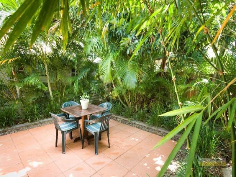 16 Kedron Street, Wooloowin QLD 4030