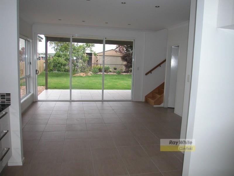 77 Oates Parade, Northgate QLD 4013