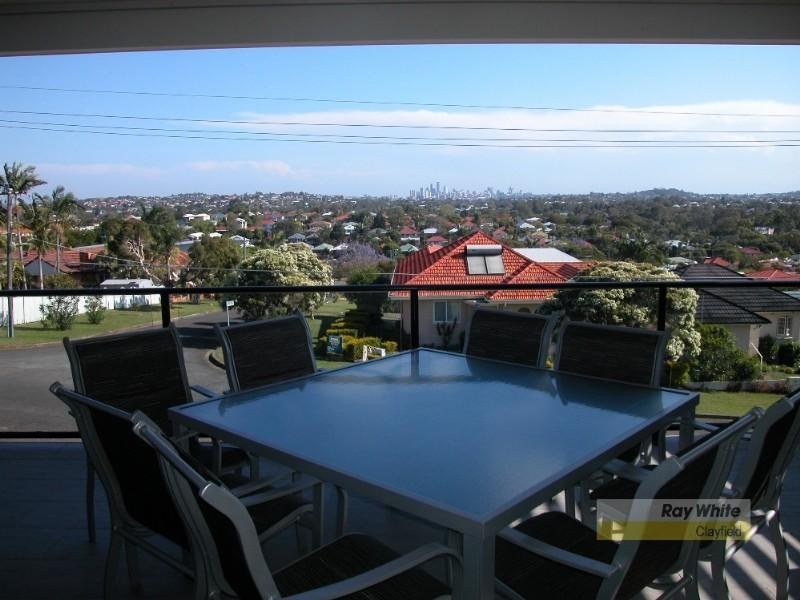 35 Westwood Street, Wavell Heights QLD 4012