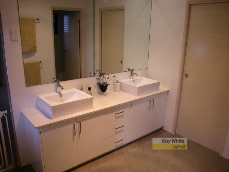 35 Westwood Street, Wavell Heights QLD 4012