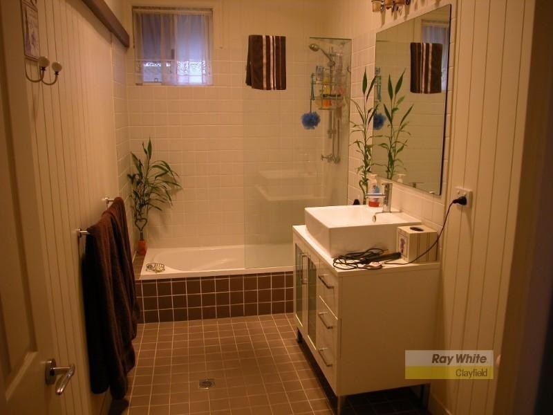 11 Ferguson Avenue, Northgate QLD 4013