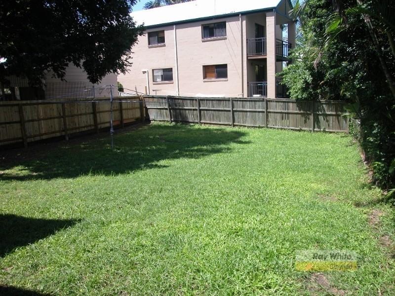 17 York Street, Hamilton QLD 4007