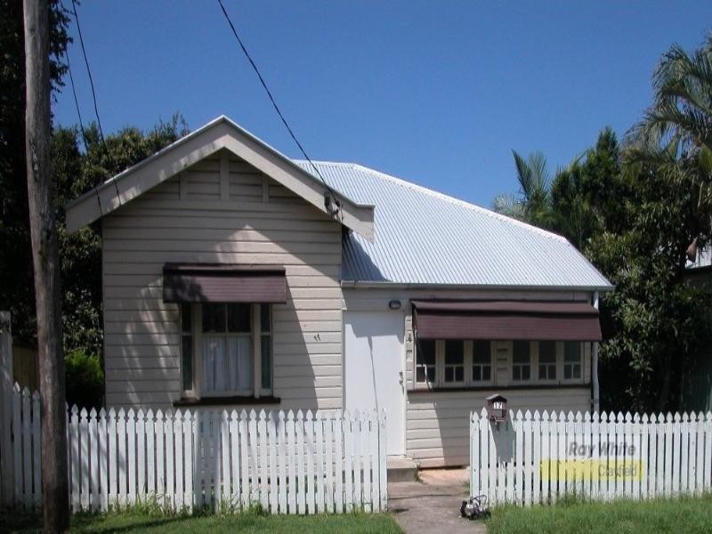 17 York Street, Hamilton QLD 4007