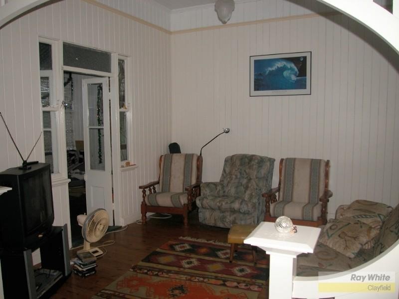 33 Mcgregor Street, Clayfield QLD 4011