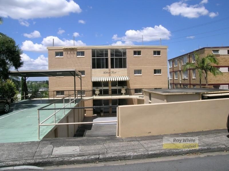 2/61 Hillside Crescent, Hamilton QLD 4007