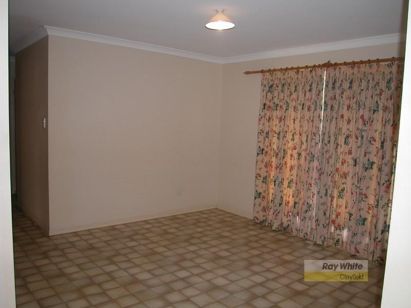 2 Manitoba Place, Wavell Heights QLD 4012