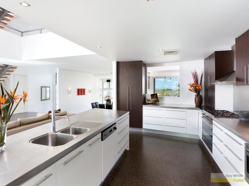 35 Yarraman Street, Arana Hills QLD 4054