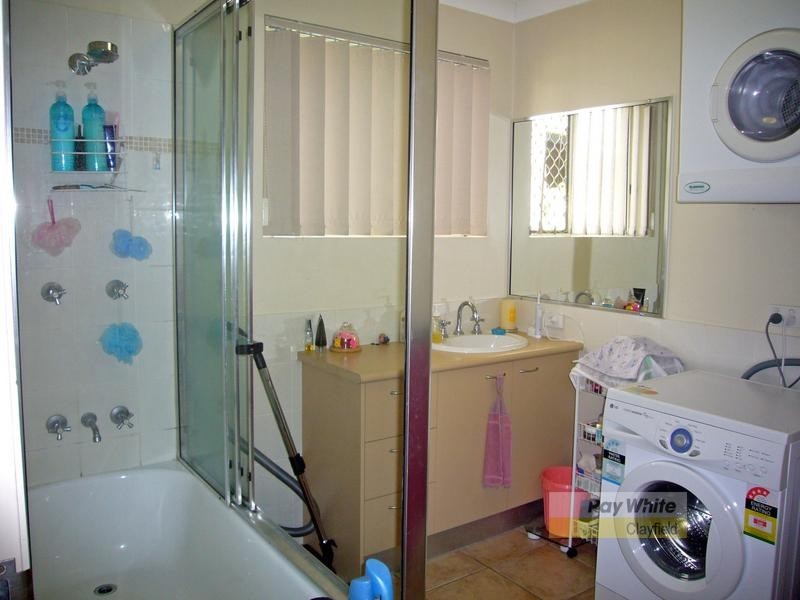 17/5 Whytecliffe Street, Albion QLD 4010