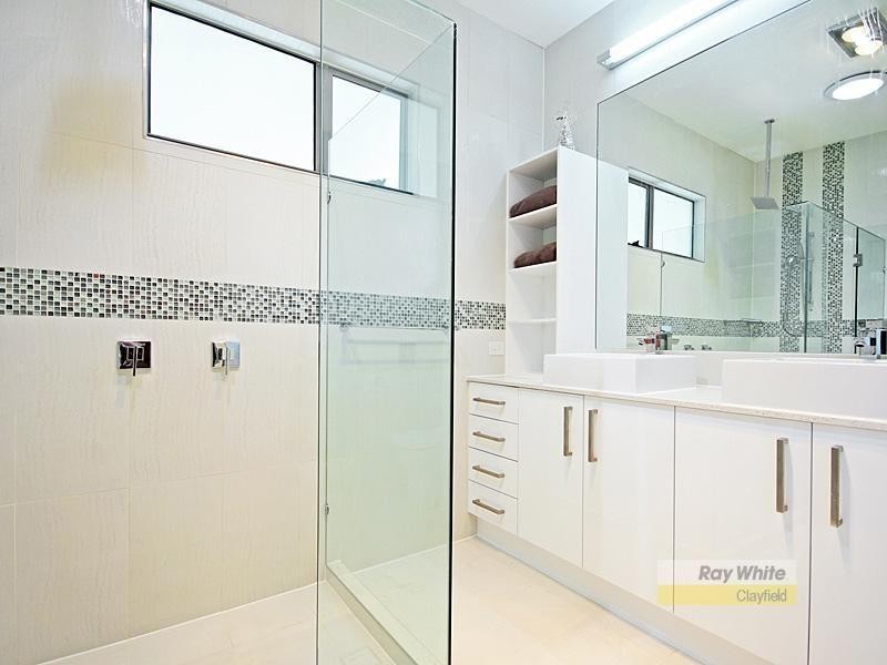31 Pine Street, Hamilton QLD 4007