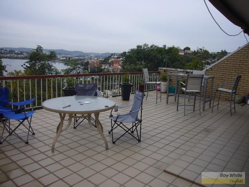 2/12 Mullens Street, Hamilton QLD 4007