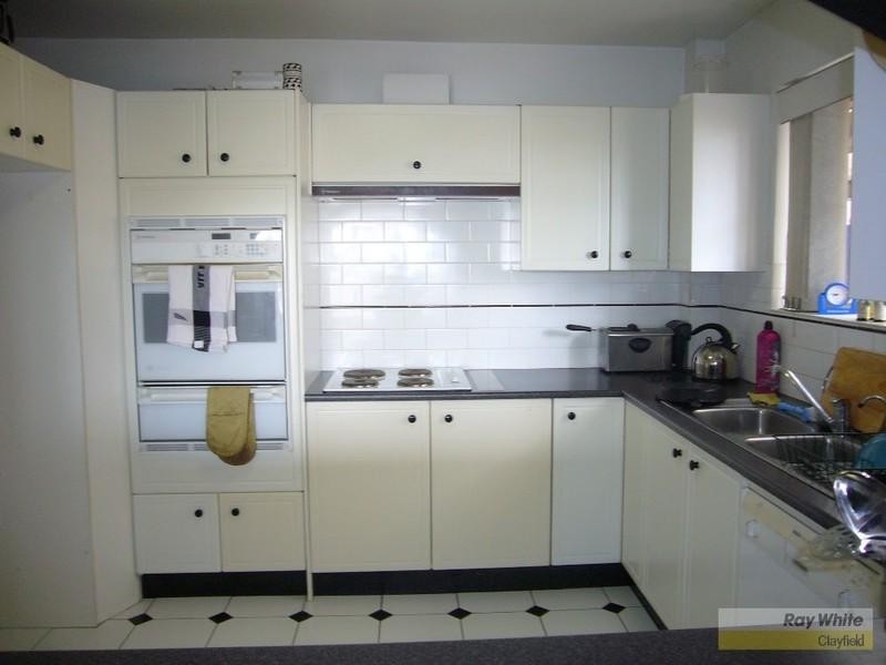 2/12 Mullens Street, Hamilton QLD 4007