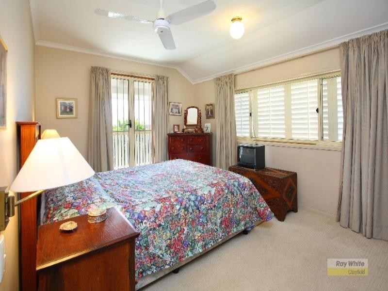 34 Sefton Avenue, Clayfield QLD 4011