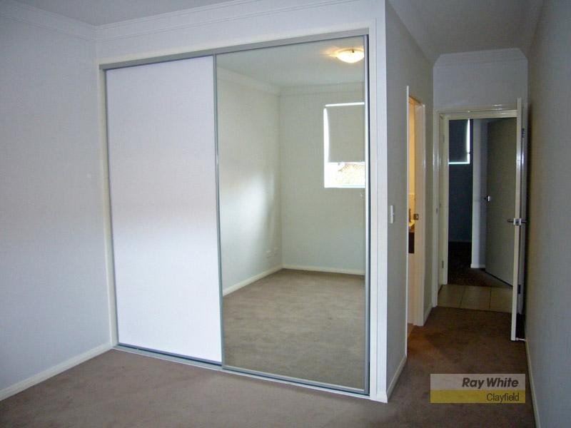 2/14 Lever Street, Albion QLD 4010