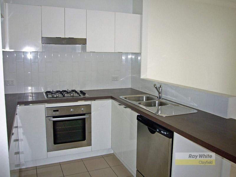 2/14 Lever Street, Albion QLD 4010