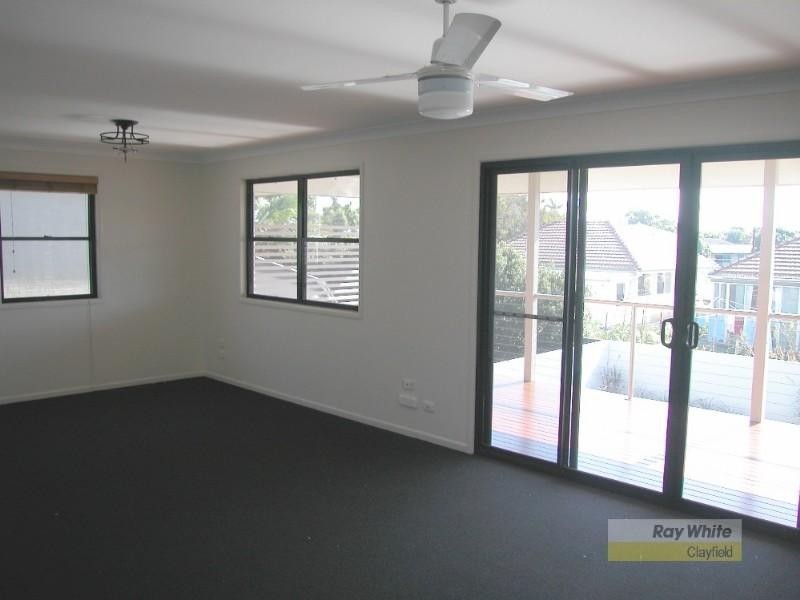 24 Hamilton Avenue, Hendra QLD 4011