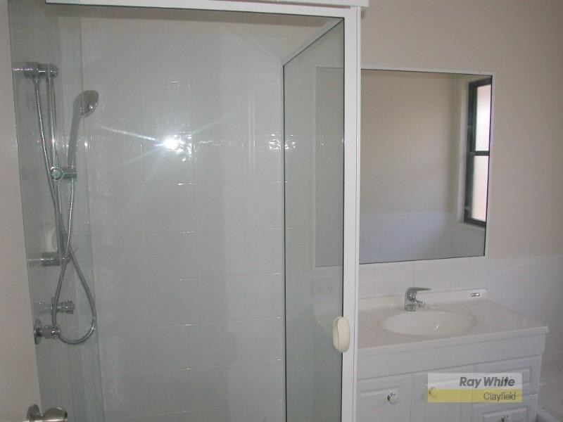 24 Hamilton Avenue, Hendra QLD 4011