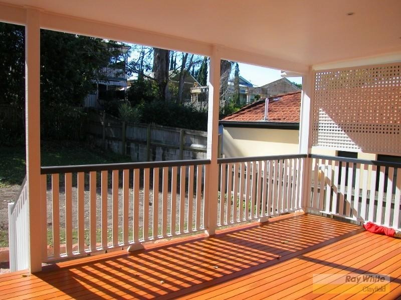 98 Barlow Street, Clayfield QLD 4011